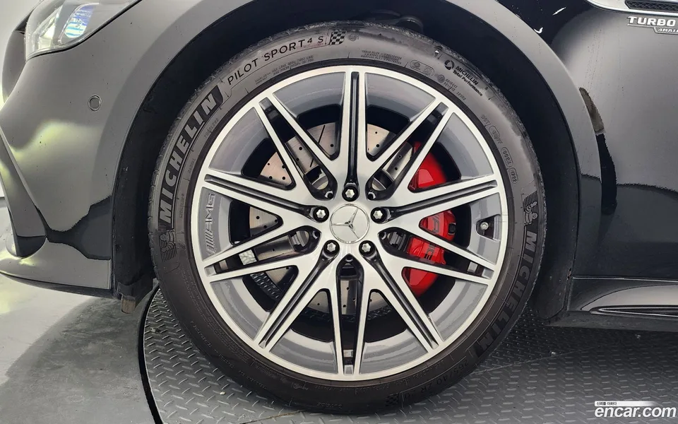 Mercedes-Benz AMG GT 4 43 4MATIC+ 2023 — миниатюра 5