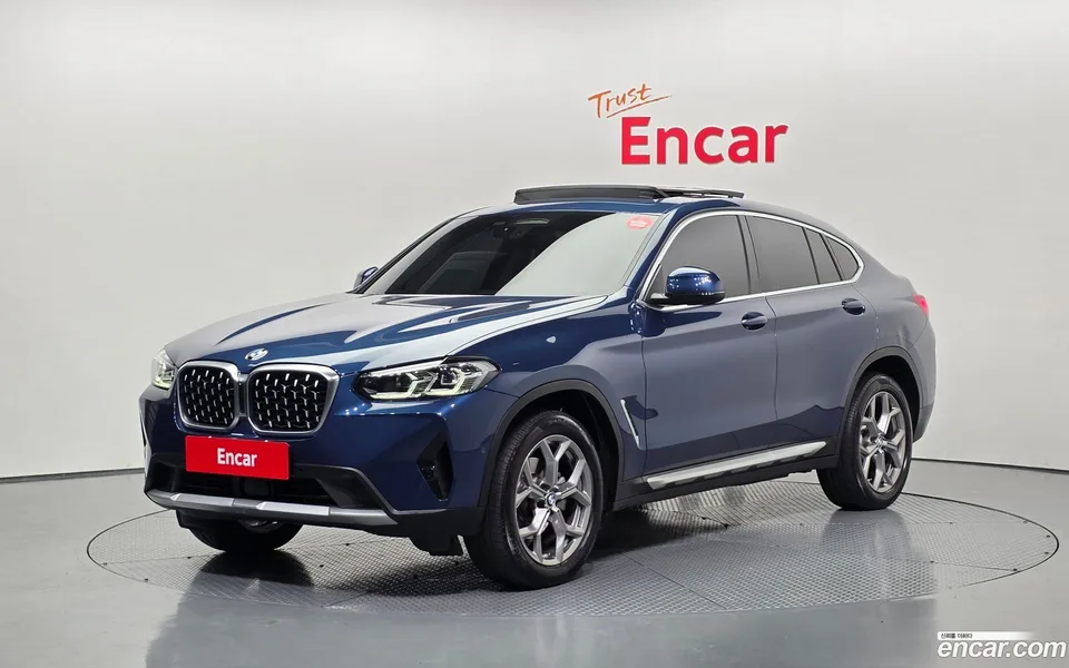 BMW X4 xDrive20i xLine 2022 — фото 1, купить с доставкой в Москву