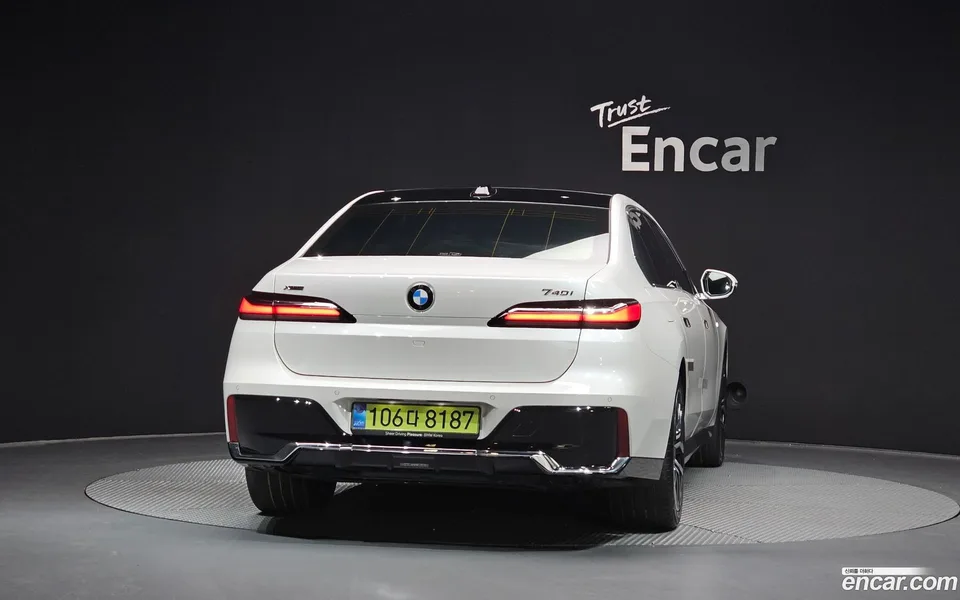 BMW 7 Series 740i xDrive M 2025 — миниатюра 4