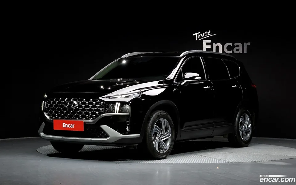 Hyundai SantaFe 2.5T 2WD 2023 — фото 1, купить с доставкой в Москву