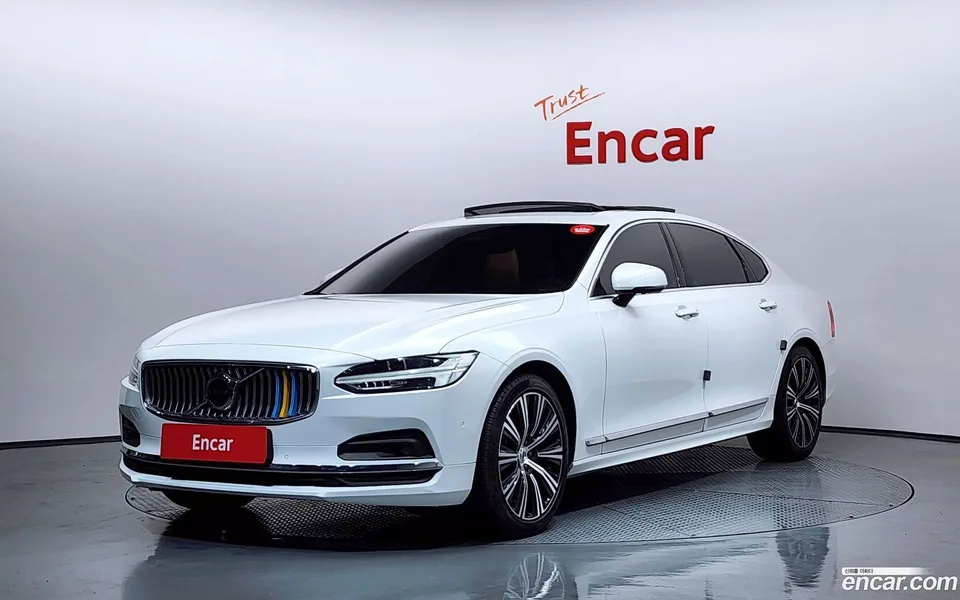 Volvo S90 B5 2022 — фото 1, купить с доставкой в Москву