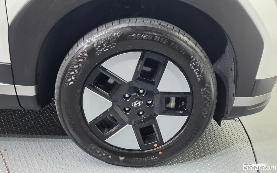 Hyundai SantaFe HEV 1.6 2WD 2024 — миниатюра 5