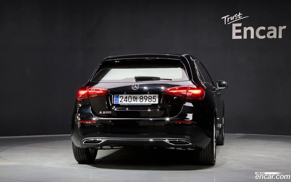 Mercedes-Benz A-Class A220 2025 — миниатюра 4