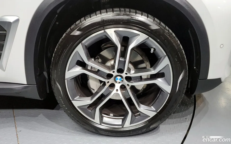 BMW X5 xDrive 30d xLine 2025 — миниатюра 2