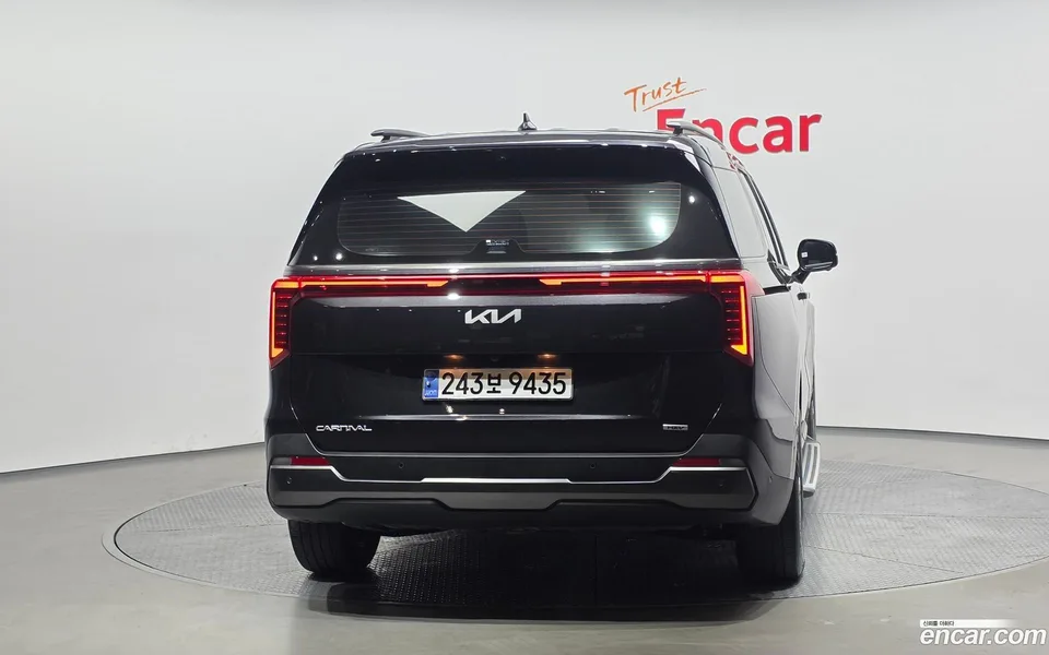 Kia Carnival HEV 9 2024 — миниатюра 4