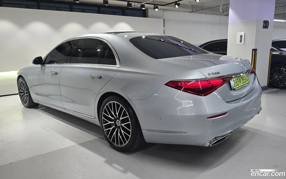 Mercedes-Benz S-Class S580L 4MATIC 2025 — миниатюра 3