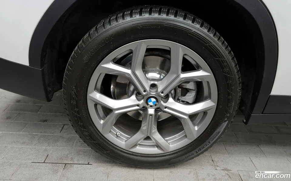 BMW X3 xDrive 20i 2022 — миниатюра 5