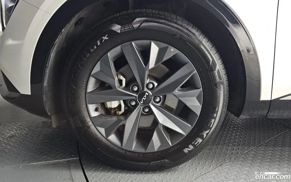 Kia Sportage 2.0 2WD 2022 — миниатюра 2