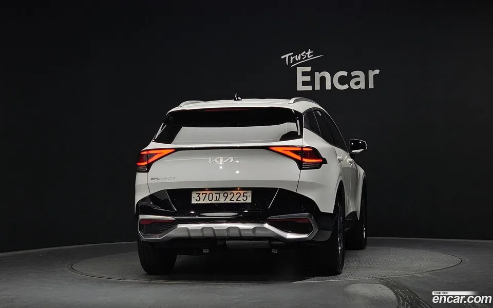 Kia Sportage 2.0 2WD 2022 — миниатюра 4