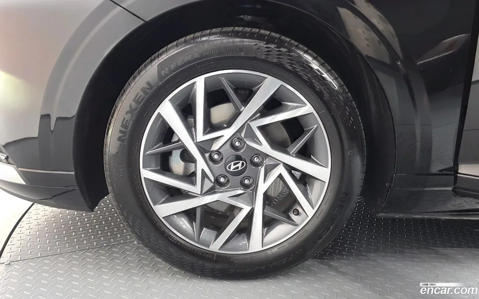 Hyundai Grandeur 2.5 2WD 2024 — миниатюра 2