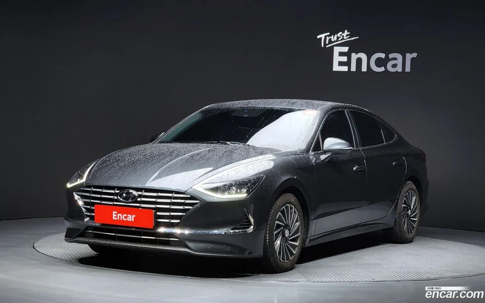 Hyundai Sonata Hybrid 2023 — фото 1, купить с доставкой в Москву