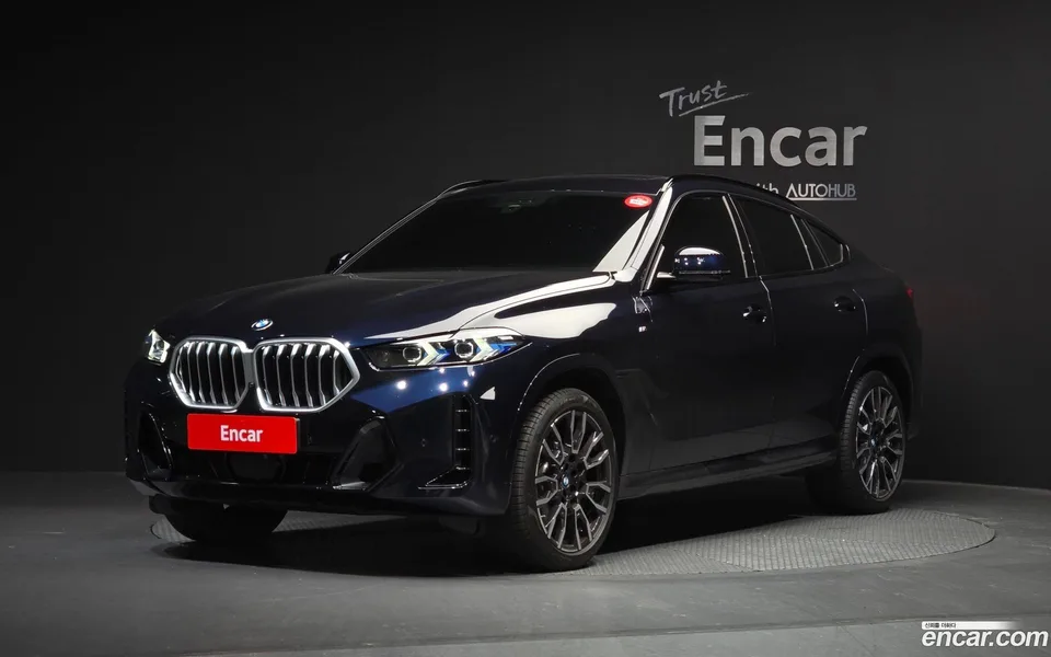 BMW X6 xDrive40i M 2025 — фото 1, купить с доставкой в Москву