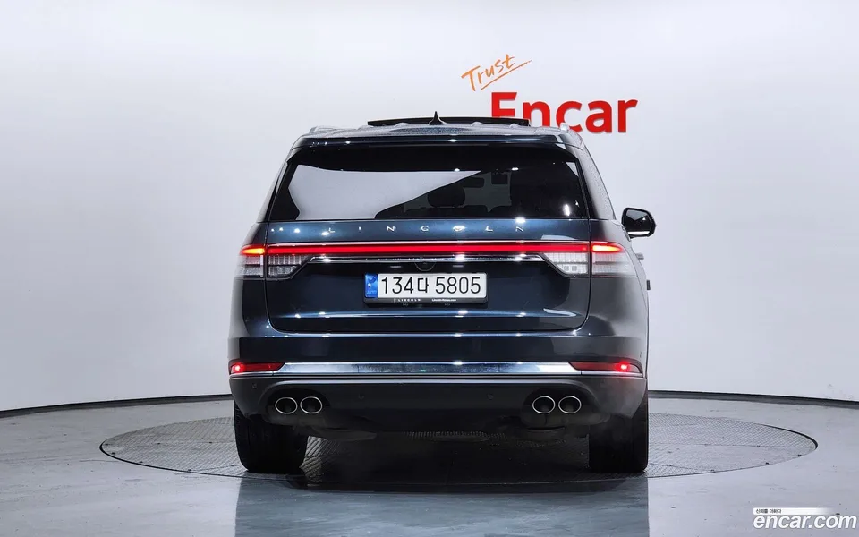 Lincoln Aviator 3.0 AWD 2023 — миниатюра 4