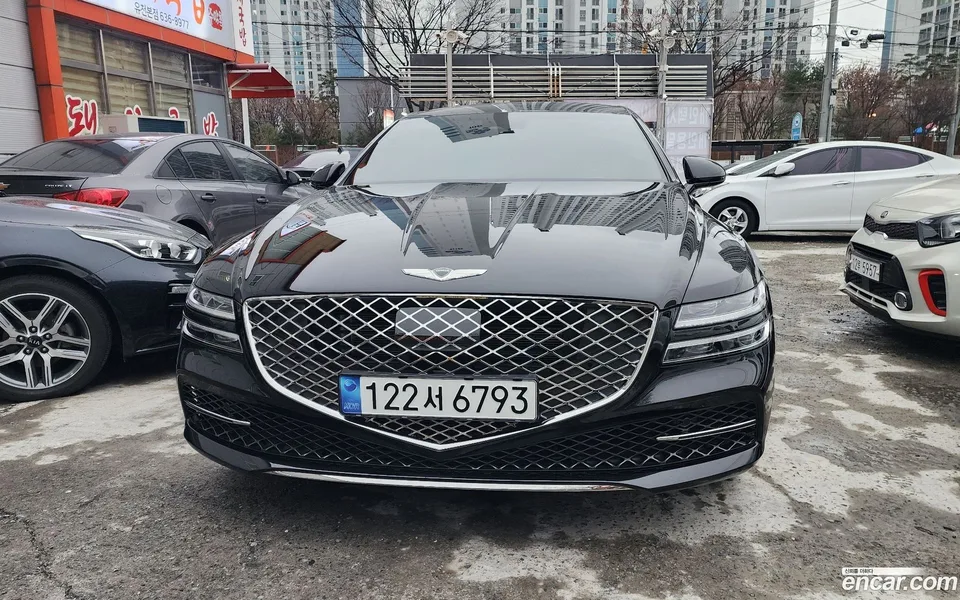 Genesis G80 2.5 2WD 2023 — photo 1, buy with delivery to Moscow