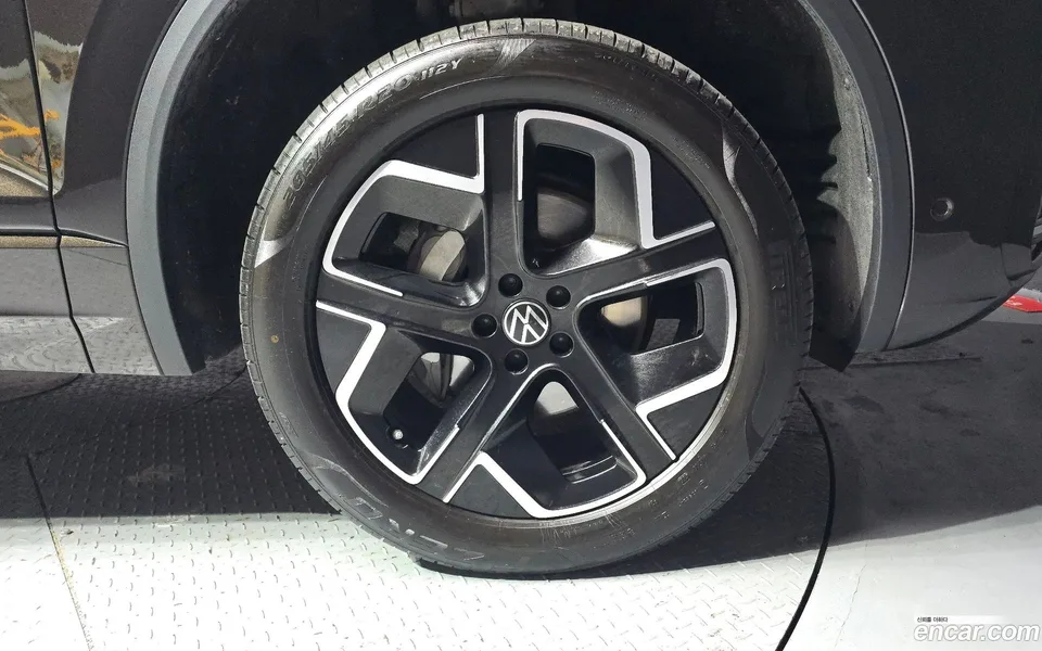 Volkswagen Touareg 3.0 TDI 2024 — миниатюра 2