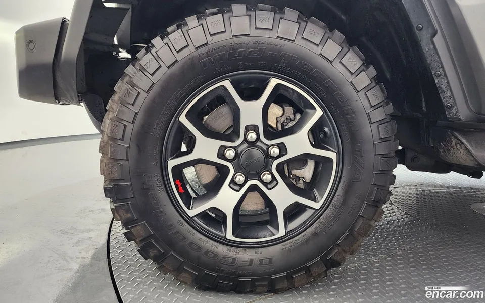 Jeep Wrangler 2.0 4 2023 — миниатюра 2