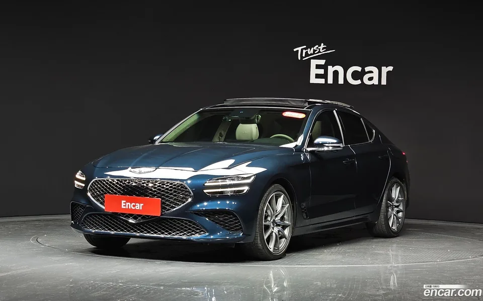 Genesis G70 2.0T 2WD 2022 — фото 1, купить с доставкой в Москву