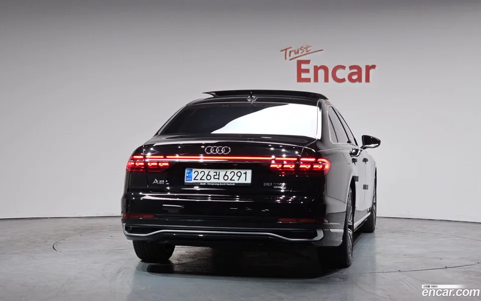 Audi A8 55 TFSI LWB 2023 — миниатюра 4