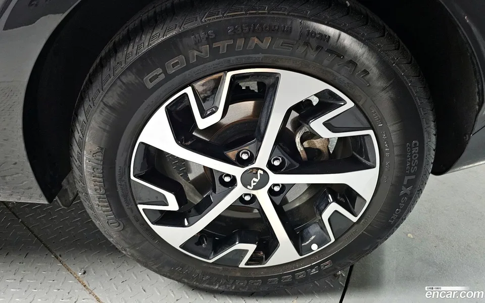 Kia Sportage Hybrid 2WD 2024 — миниатюра 2