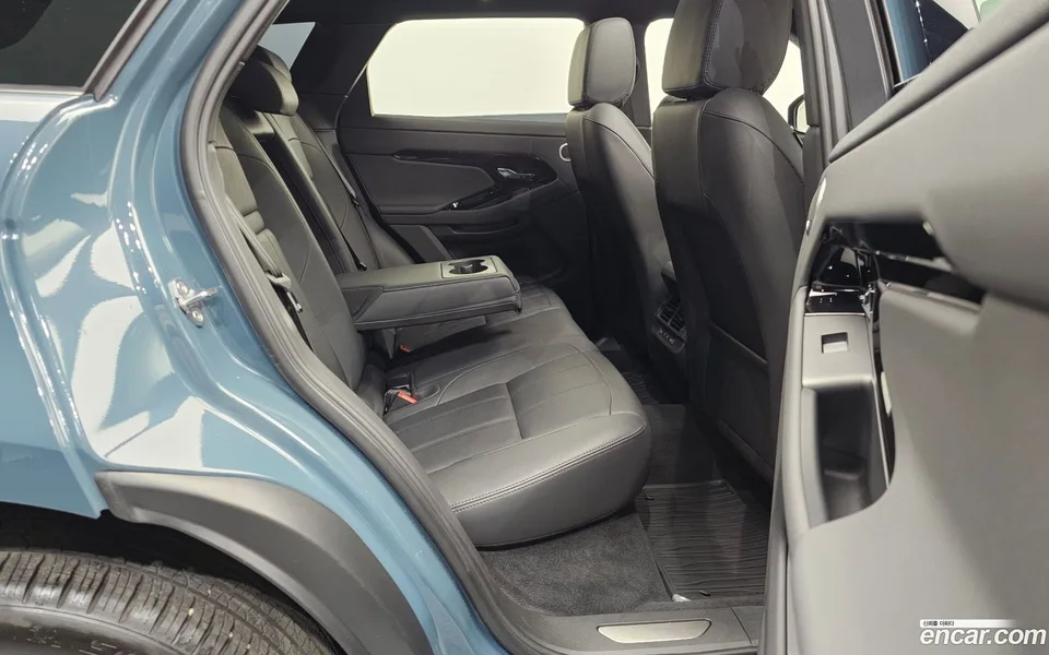 Land Rover Range Rover Evoque P250 SE 2025 — миниатюра 5