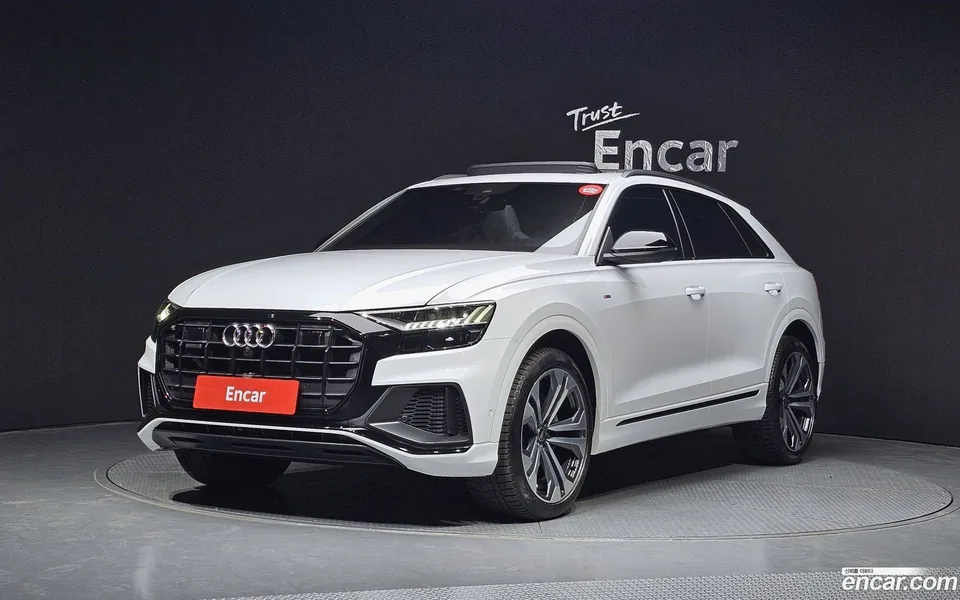Audi Q8 (4M) 55 TFSI 2023 — фото 1, купить с доставкой в Москву