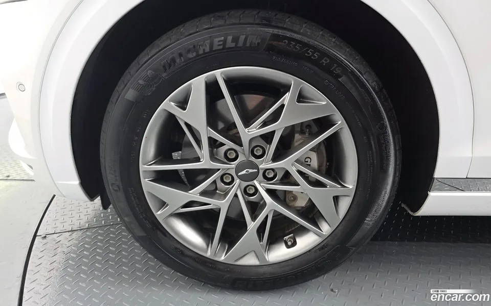 Genesis GV70 2.5T AWD 2022 — миниатюра 2