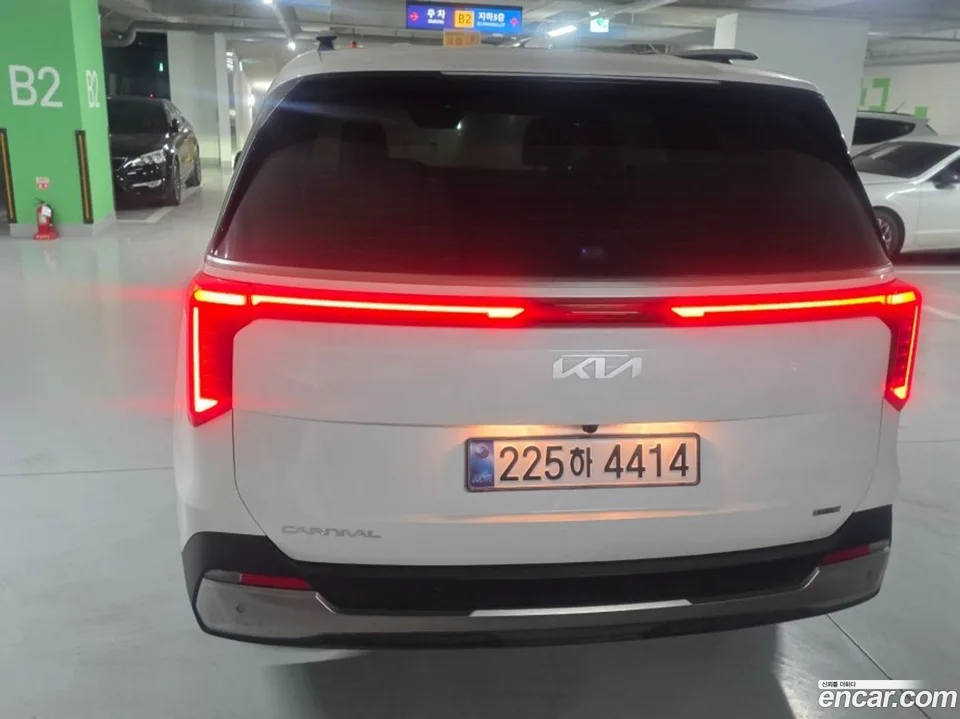 Kia Carnival HEV 9 2025 — миниатюра 2
