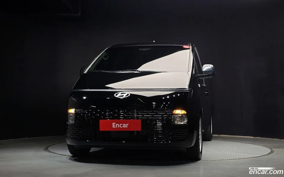Hyundai Staria 5 2025 — миниатюра 3