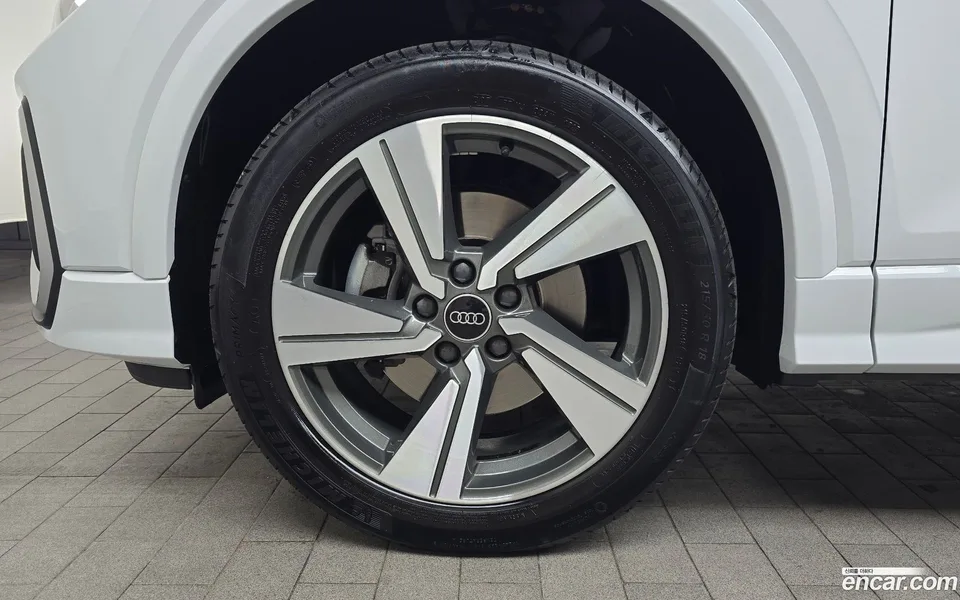 Audi Q2 35 TDI 2023 — миниатюра 2