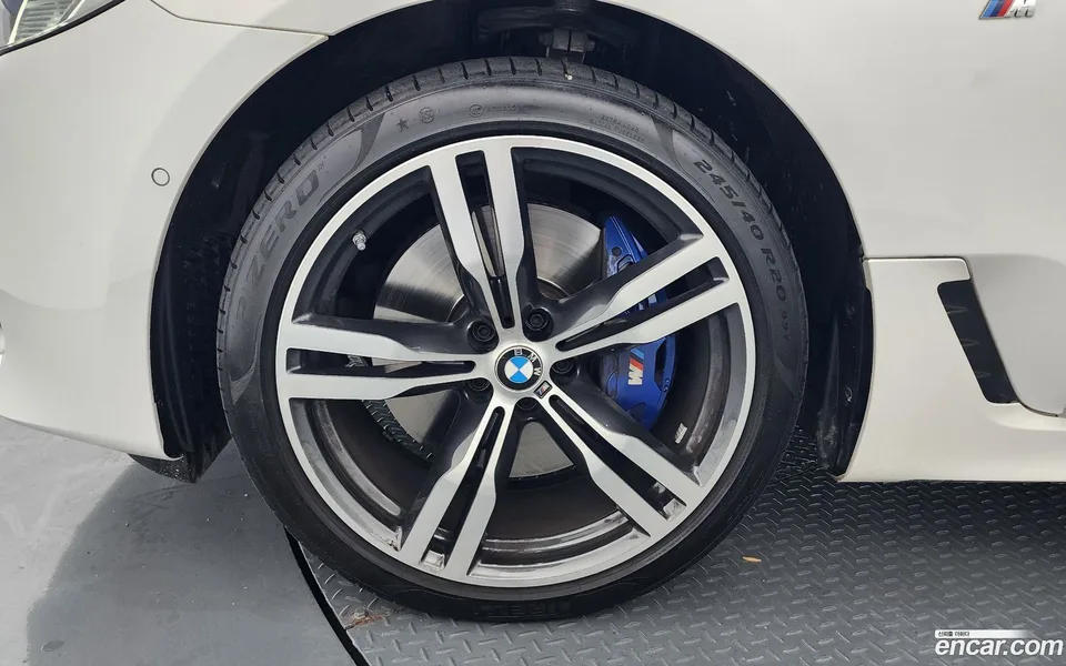 BMW 6 Series GT 630i xDrive M 2024 — миниатюра 2