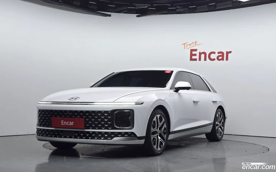 Hyundai Grandeur 2.5 2WD 2023 — фото 1, купить с доставкой в Москву