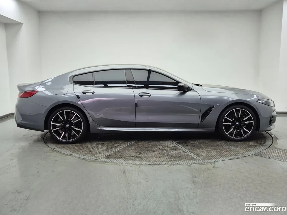 BMW 8 Series M850i xDrive 2025 — миниатюра 2