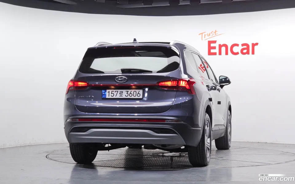 Hyundai SantaFe 2.5T 2WD 2023 — миниатюра 4
