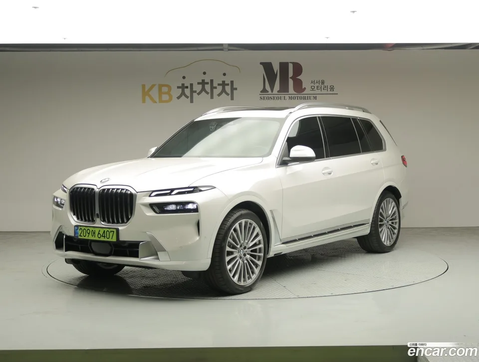 BMW X7 2025