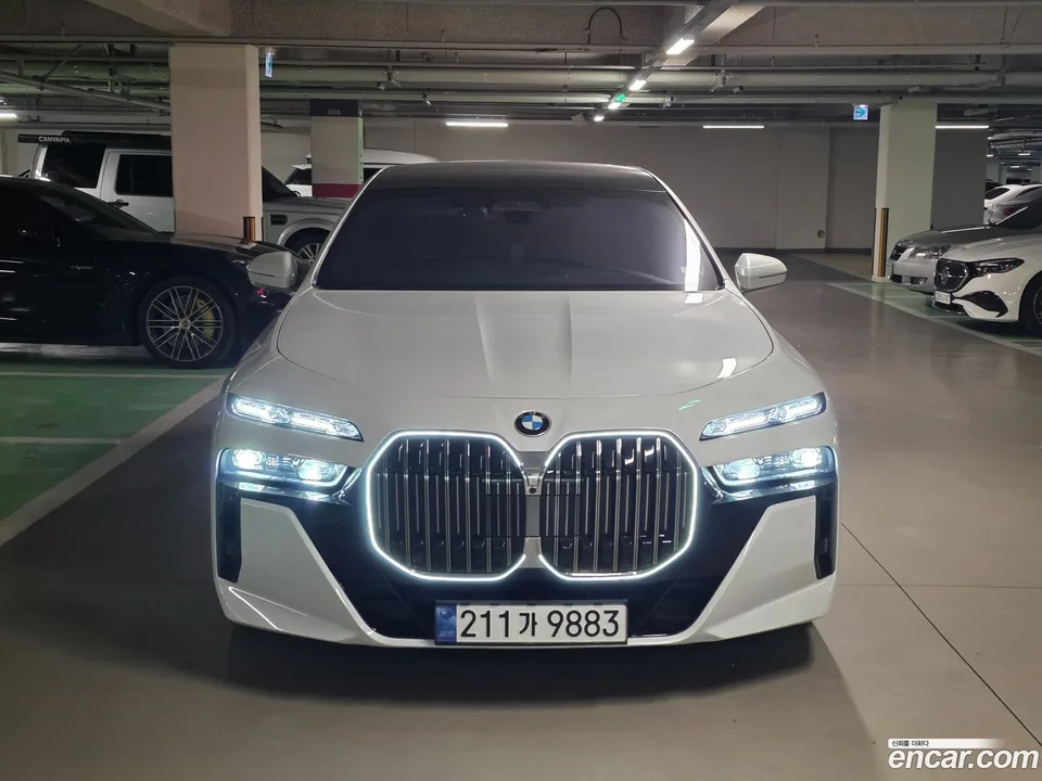 BMW 7 Series 740d xDrive M 2024 — фото 1, купить с доставкой в Москву