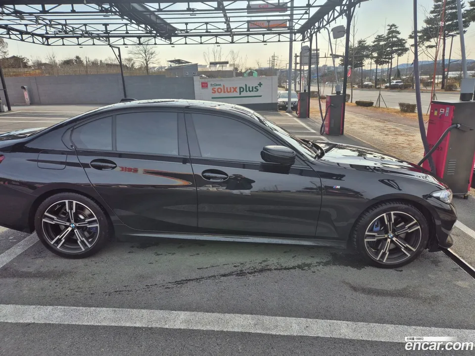 BMW 3 Series 320i M 2024 — миниатюра 3