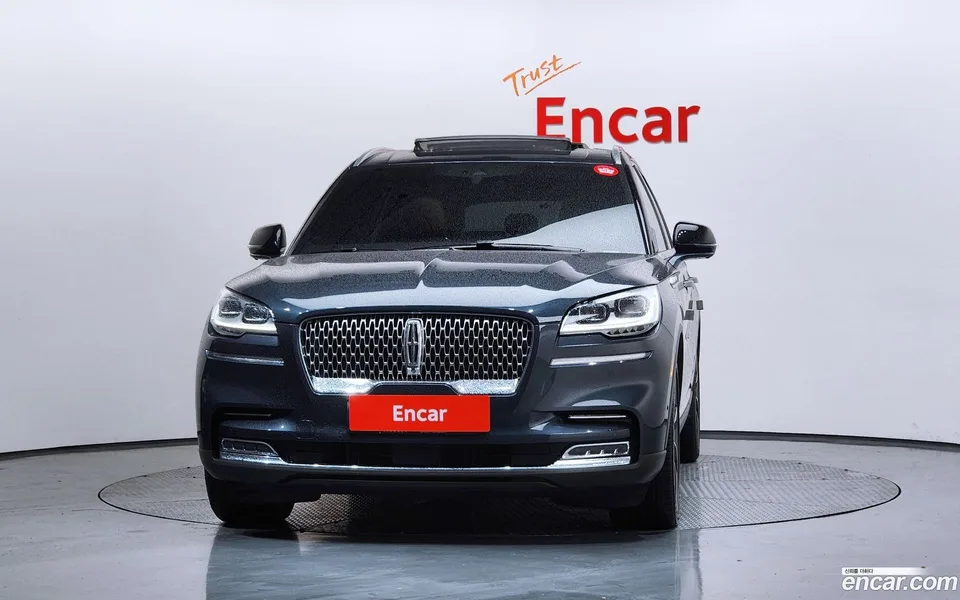 Lincoln Aviator 3.0 AWD 2023 — миниатюра 3