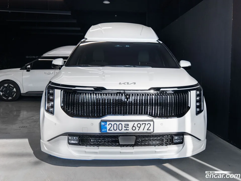 Kia Carnival HEV 9 () 2024 — thumbnail 3