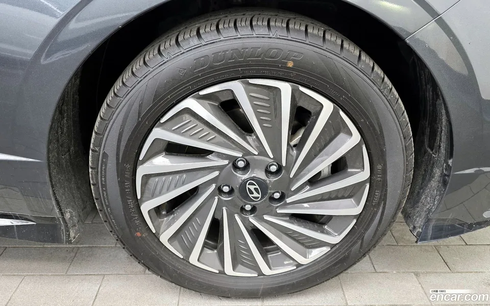 Hyundai Sonata The Edge Hybrid 2023 — миниатюра 2