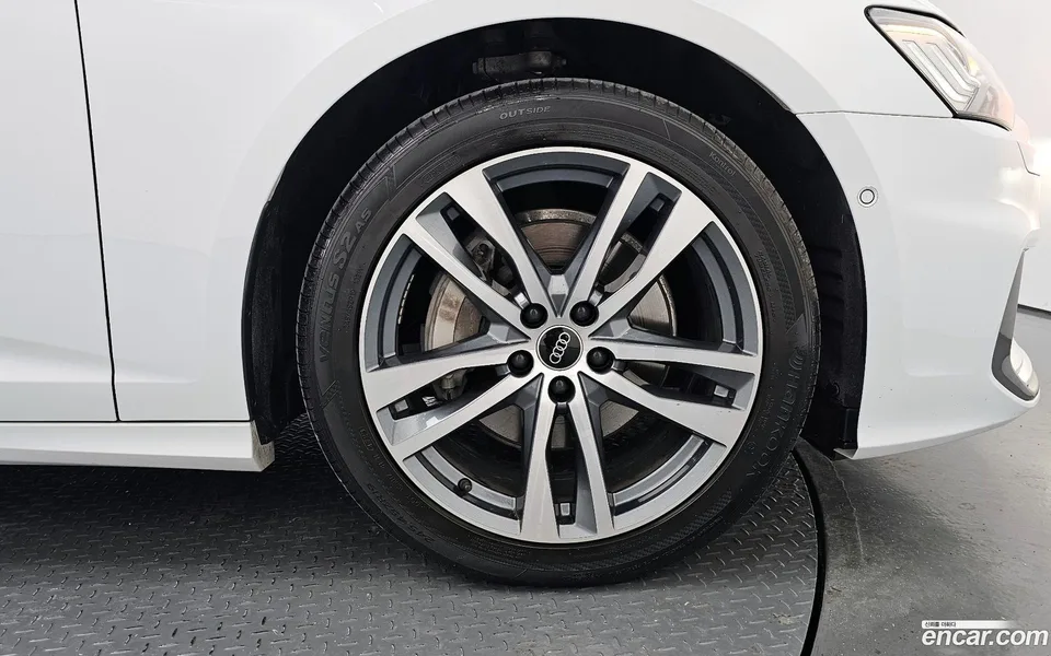 Audi A6 45 TFSI 2023 — миниатюра 5