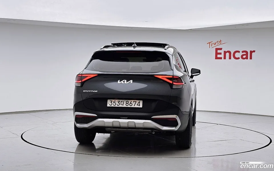 Kia Sportage 1.6 2WD 2023 — миниатюра 4