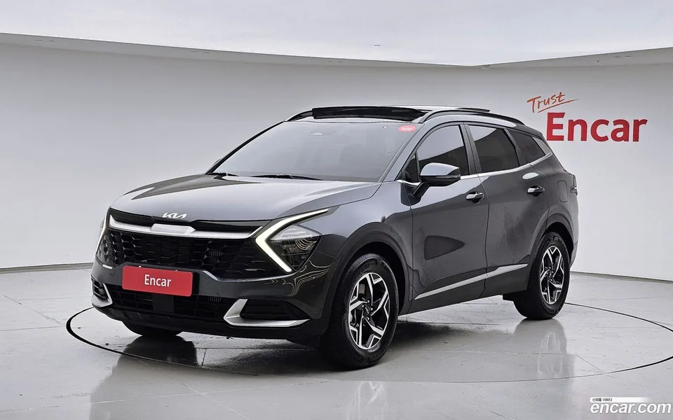 Kia Sportage 1.6 2WD 2023 — фото 1, купить с доставкой в Москву