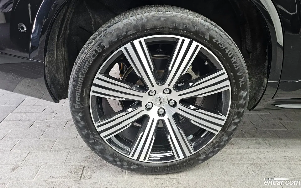 Volvo XC90 B6 2023 — миниатюра 2