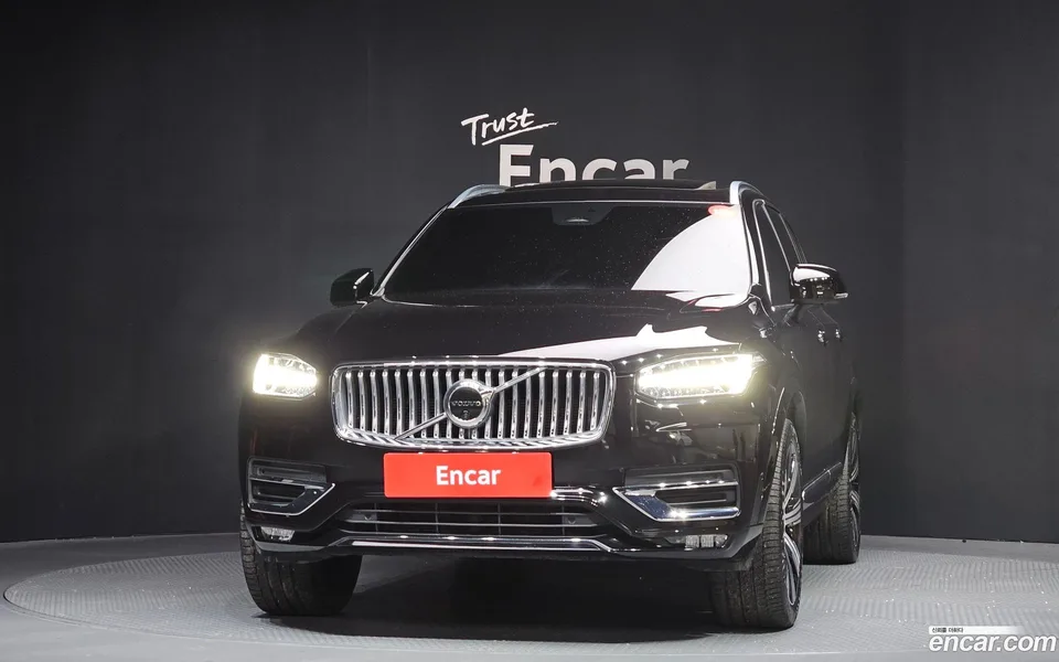 Volvo XC90 B6 2023 — миниатюра 3