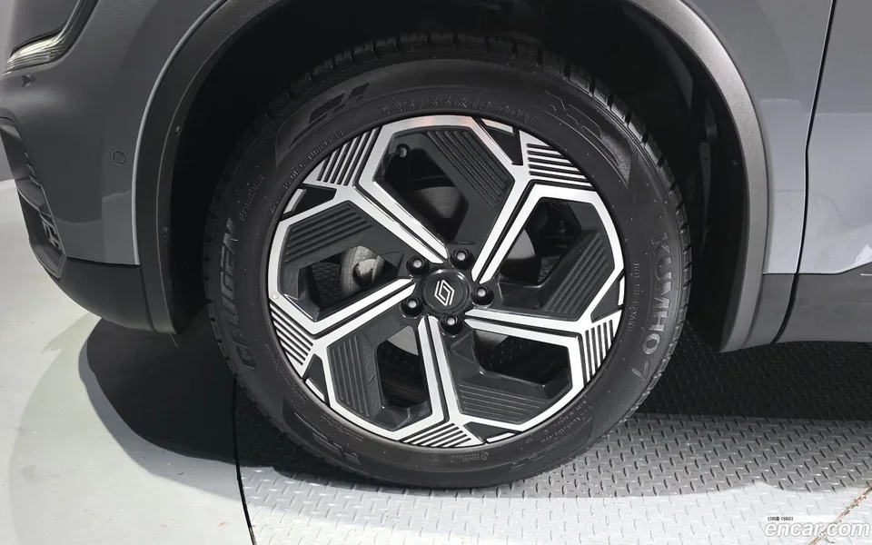 Renault Samsung QM6 2.0 LPe RE 2WD 2025 — миниатюра 2