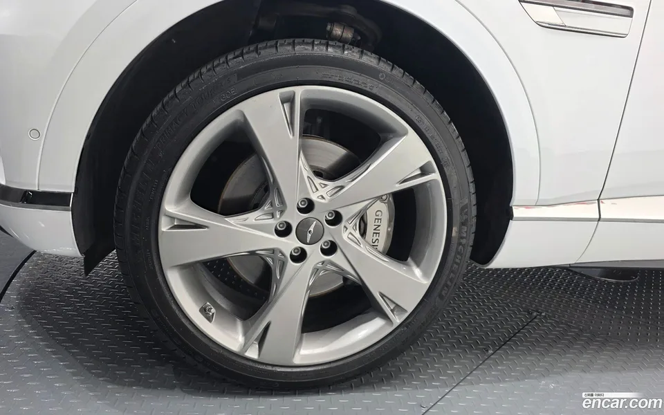 Genesis GV80 2.5T AWD 2023 — миниатюра 2