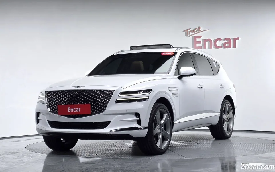 Genesis GV80 2.5T AWD 2023 — фото 1, купить с доставкой в Москву