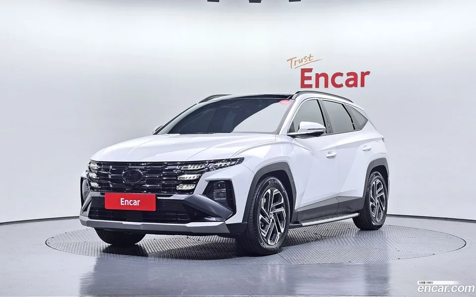 Hyundai Tucson Hybrid NX4 HEV 1.6 4WD 2024 — фото 1, купить с доставкой в Москву