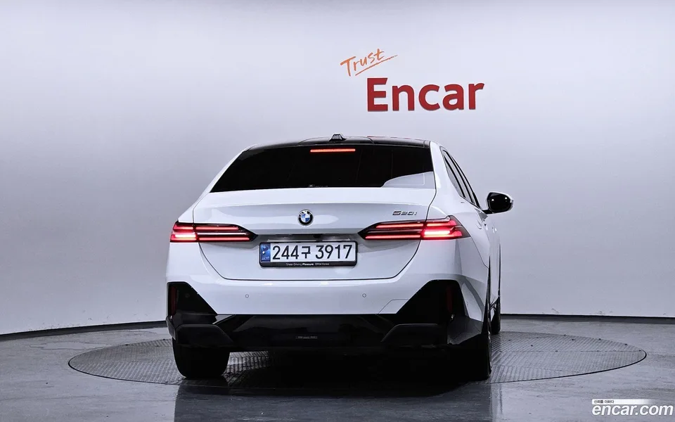 BMW 5 Series 520i M 2025 — миниатюра 4