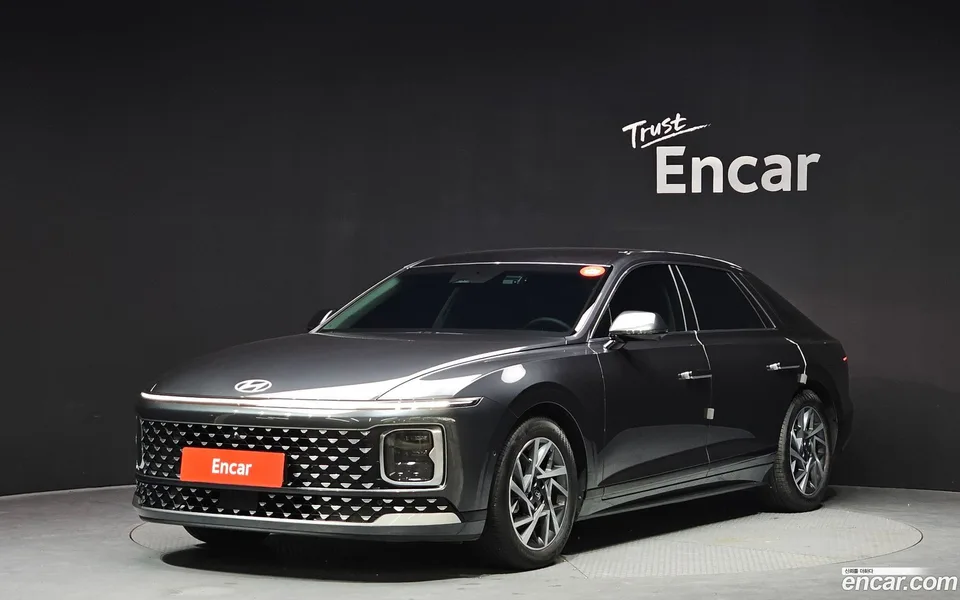 Hyundai Grandeur 2.5 2WD 2023 — фото 1, купить с доставкой в Москву